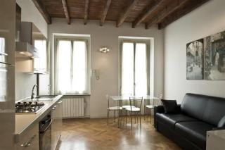 La Maison Del Capestrano, Milan