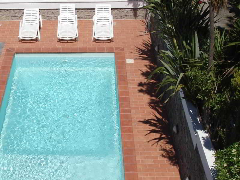 La Villa Pina, Ischia