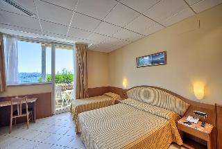 Hotel Residence Zust, Maggiore Lake