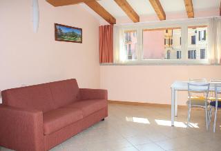 Hotel Residence Zust, Maggiore Lake