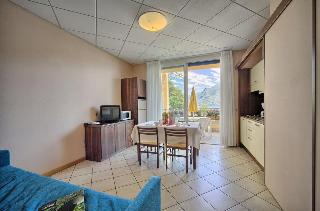 Hotel Residence Zust, Maggiore Lake