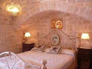 Isola Felice Trulli Sotto  Stelle, Puglia