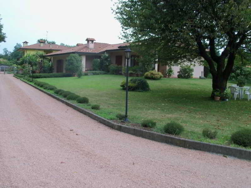 Bed&Breakfast Il Ciliegio Fiorito, Milan
