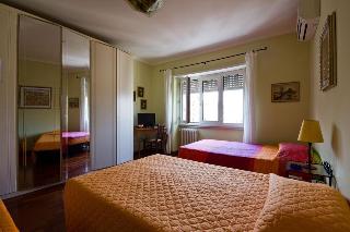 B&B Roma Appia Davila 25, Rome