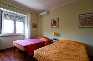 B&B Roma Appia Davila 25, Rome