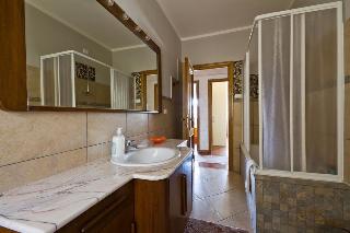 B&B Roma Appia Davila 25, Rome