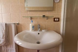 B&B Roma Appia Davila 25, Rome