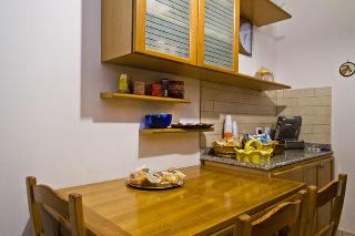 B&B Roma Appia Davila 25, Rome