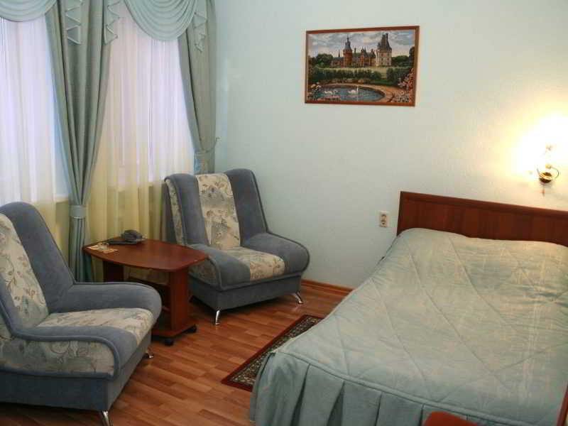 Room
 di Gubernskaya