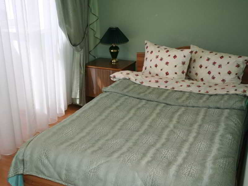 Room
 di Gubernskaya