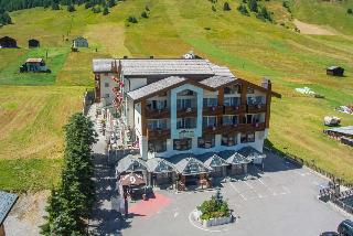 Lac Salin Spa & Mountain Resort, Italian Alps