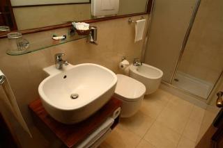 Al Colonnato Di San Pietro   B&B, Rome