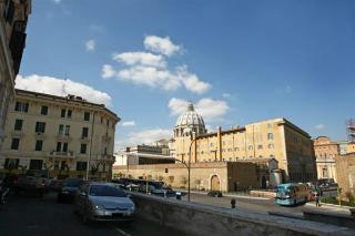 Al Colonnato Di San Pietro   B&B, Rome
