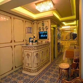 Best Town Hotel