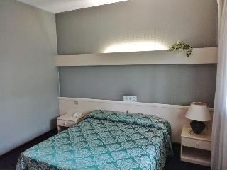 Hotel Pagoda, Milan