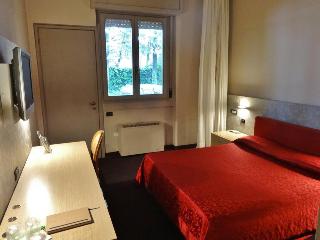 Hotel Pagoda, Milan