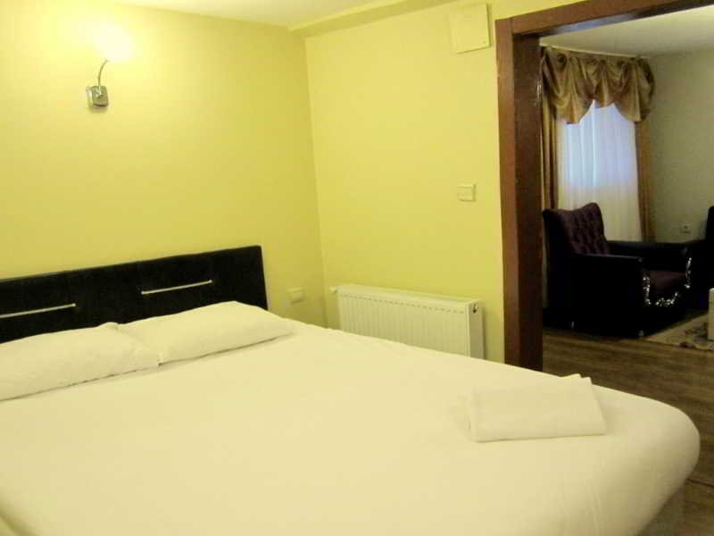 By Pera Suites