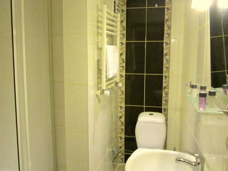 By Pera Suites