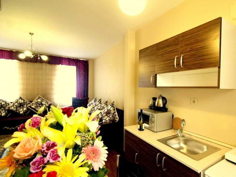 By Pera Suites