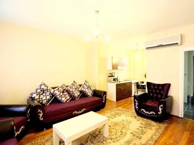 By Pera Suites