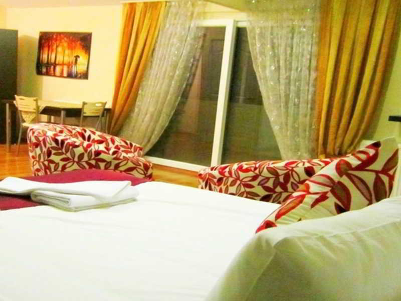 By Pera Suites
