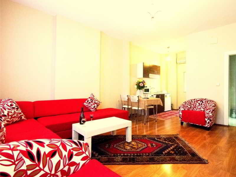 By Pera Suites