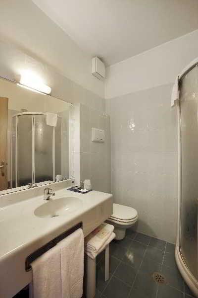 Room
 di Parigi 2 Hotel