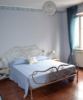 Residenza Marina, Lucca