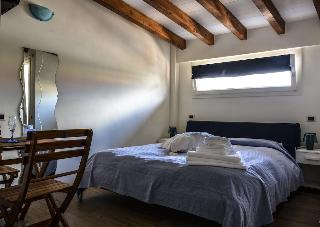 Residenza Marina, Lucca