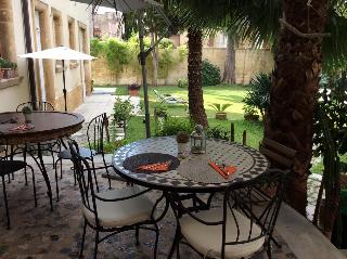 Aedes Resort