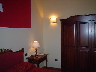 Petit Chateau, Montecatini