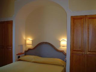 Petit Chateau, Montecatini