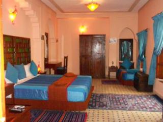 Room
 di Riad Ahlam