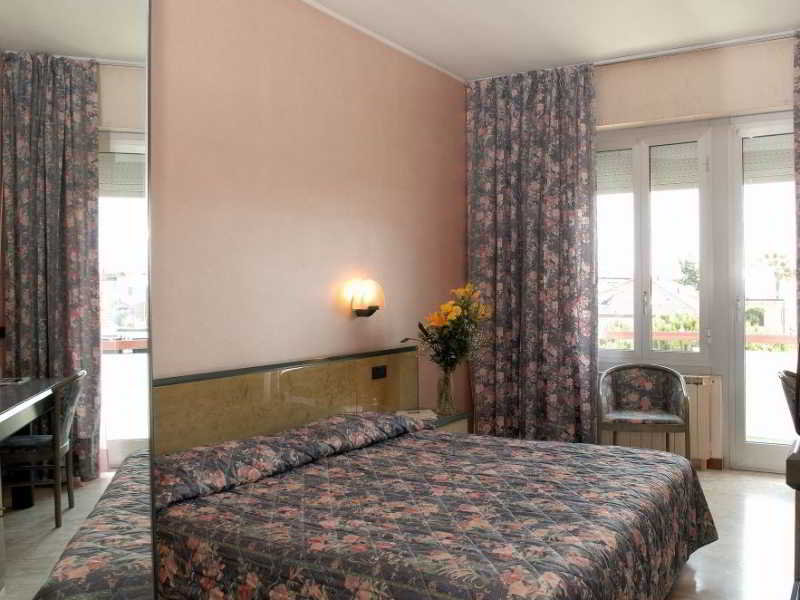 Hotel Cristallo, Genoa