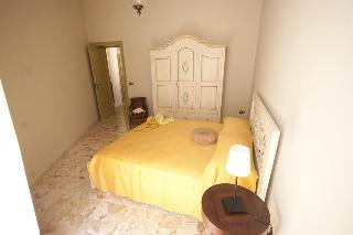 Casa Lopez, Puglia