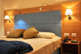 325 Tor Vergata, Rome