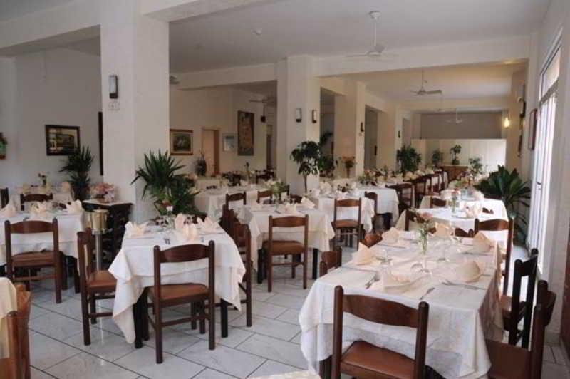 Restaurant
 di Hotel Mondial