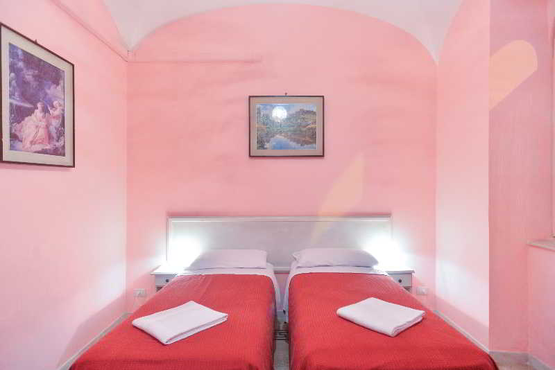 B & T Rooms Trani, Rome