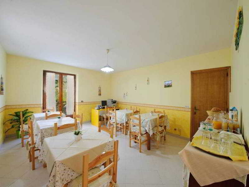 Haidihouse, Naples