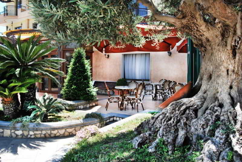 General view
 di La Fayette