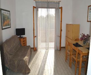 Elbamar Lacona, Livorno