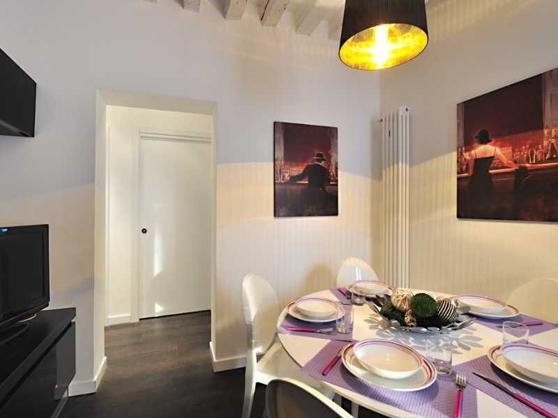 General view
 di Art Deco Apartment