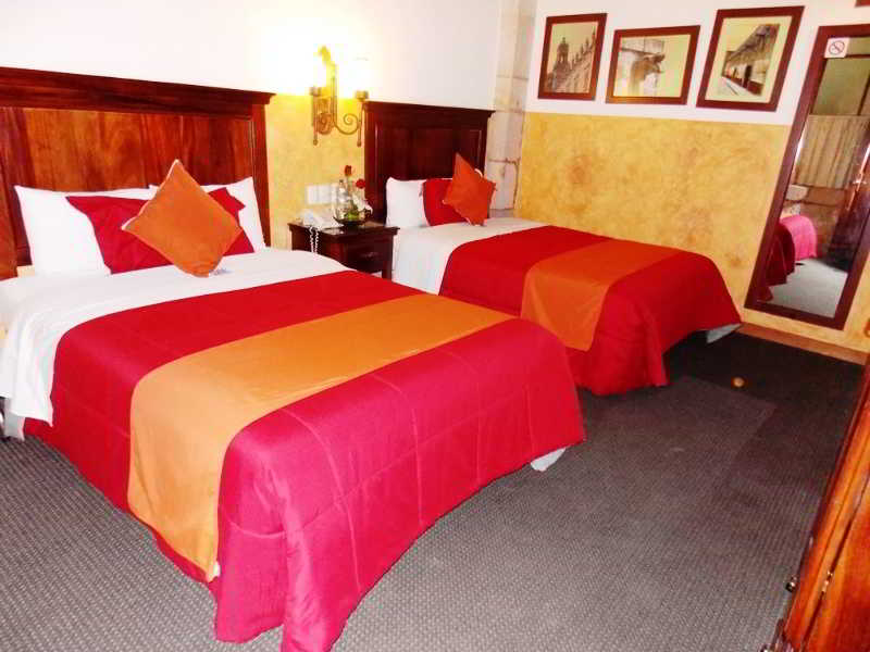 Room thumbnail 3