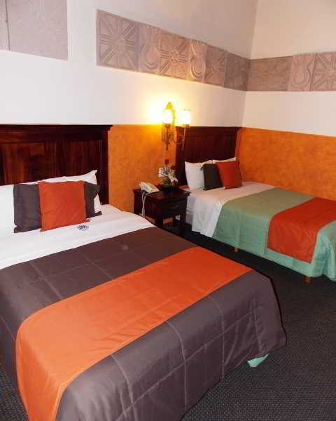 Room thumbnail 6