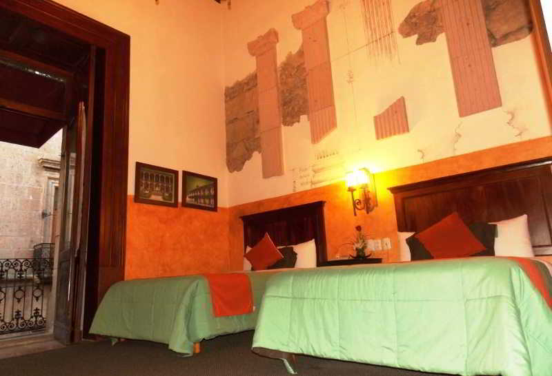 Room thumbnail 7