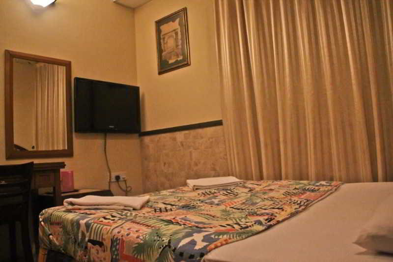 Macktz Comfort Inn Hotel - Zimmer