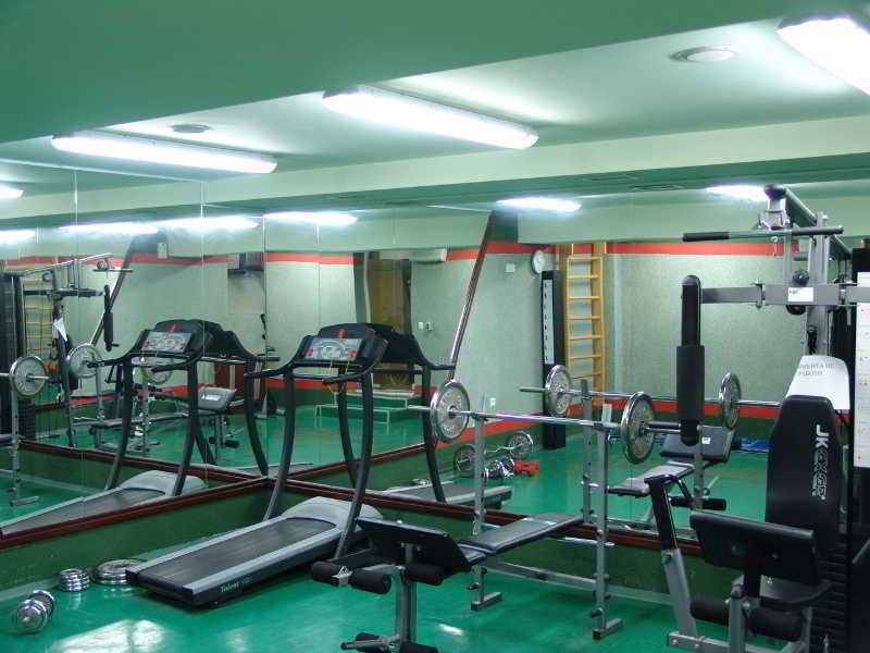 Sports and Entertainment
 di IZVOR