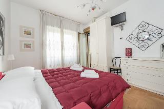 A Home For Holiday, Rome