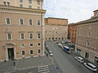 Casa Navona, Rome