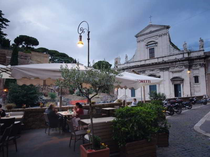 Imperial Fora Spacious Apartment, Rome